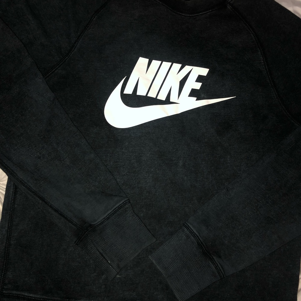 Nike sweatshirt